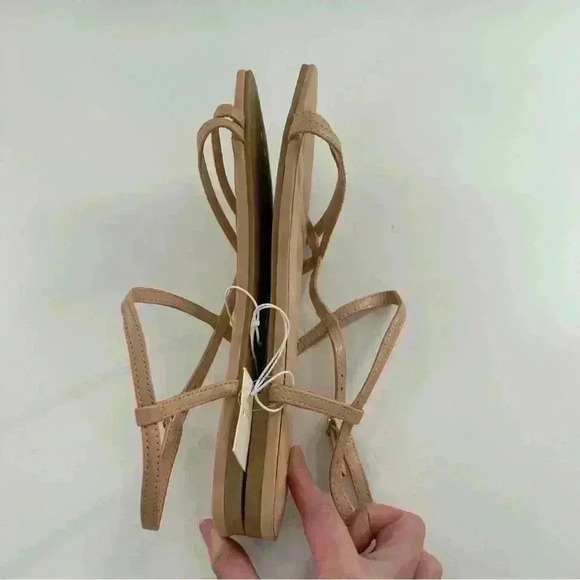A new day womens barely there sandals size 9.5 tan faux leather vegan - Picture 6 of 9